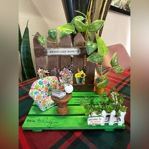 ThuNhi Handmade Miniature Dollhouse Assembled Garden